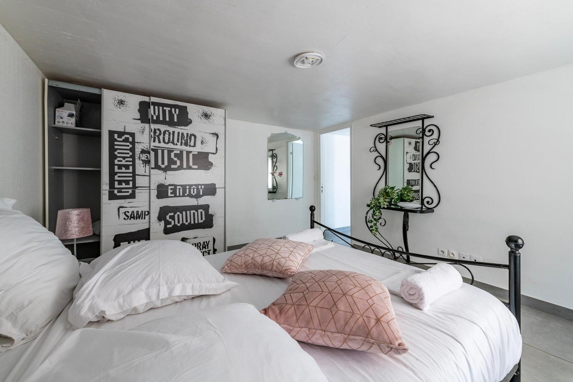 Appartement Cosy - Proche Disneyland - Paris - Rer Noisy-le-Grand ภายนอก รูปภาพ