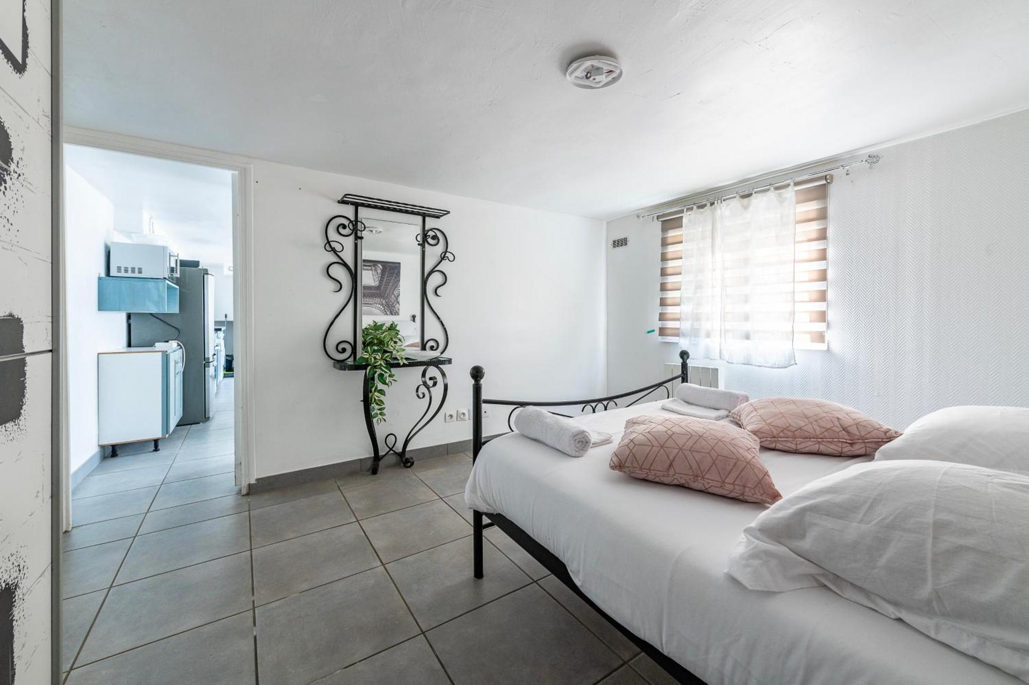 Appartement Cosy - Proche Disneyland - Paris - Rer Noisy-le-Grand ภายนอก รูปภาพ